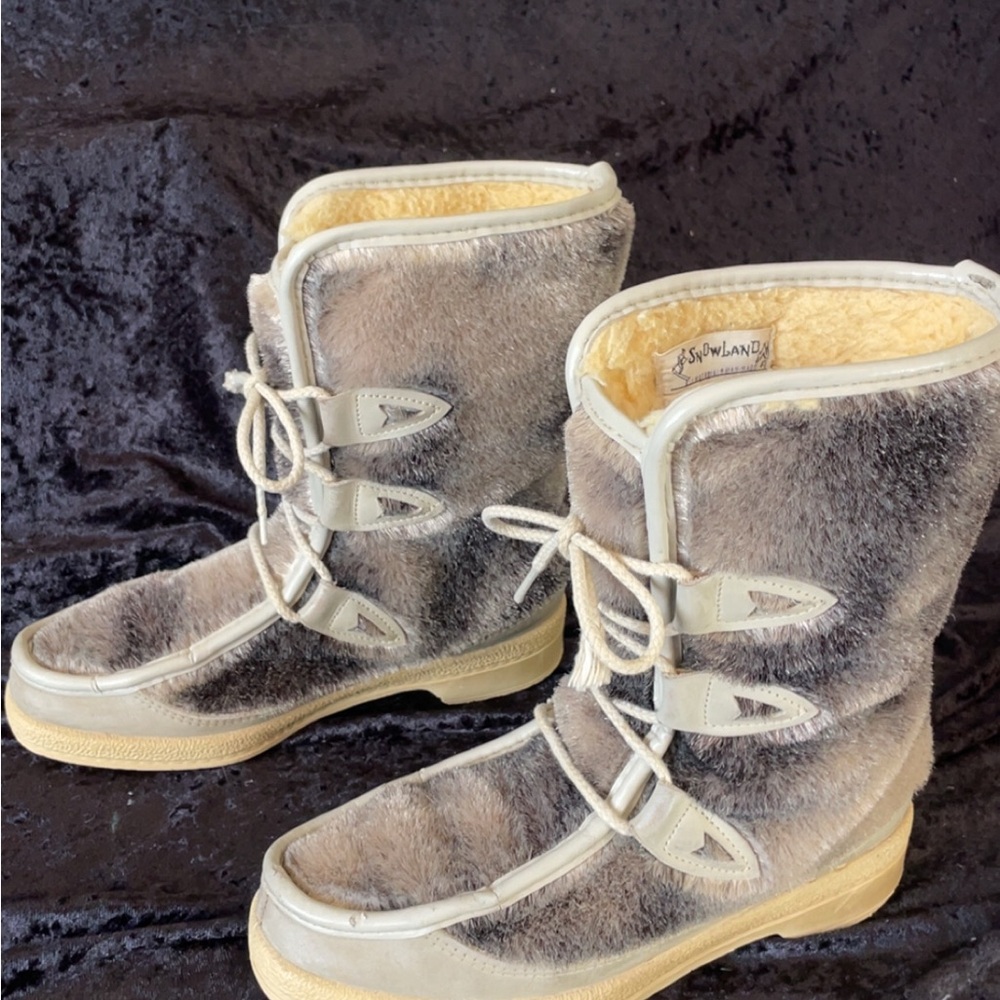 1970s Snowland Vegan Faux Seal/Deer/Sherpa Lined Boots Sz 6 | Cruelty-Free Retro